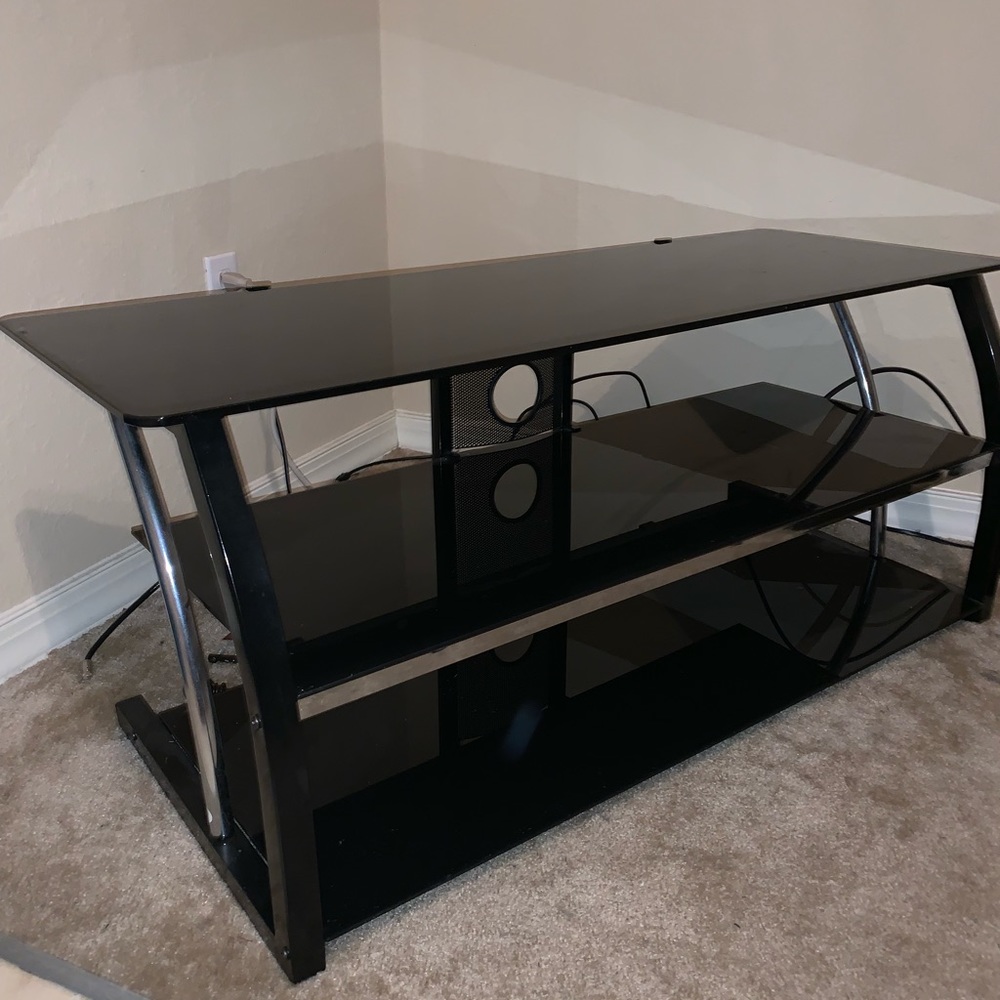 Tv stand - Picture 3 of 3